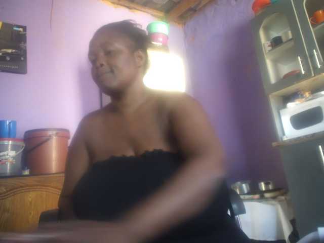 Melonboobs1 live cam on BongaCams