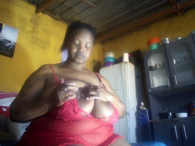 Melonboobs1