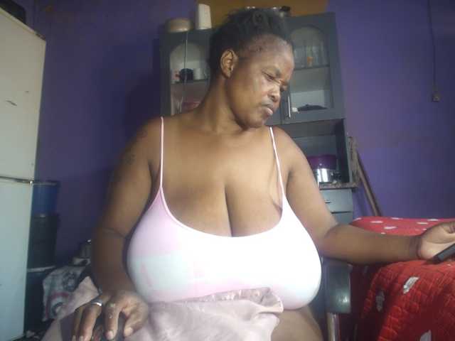 Melonboobs1