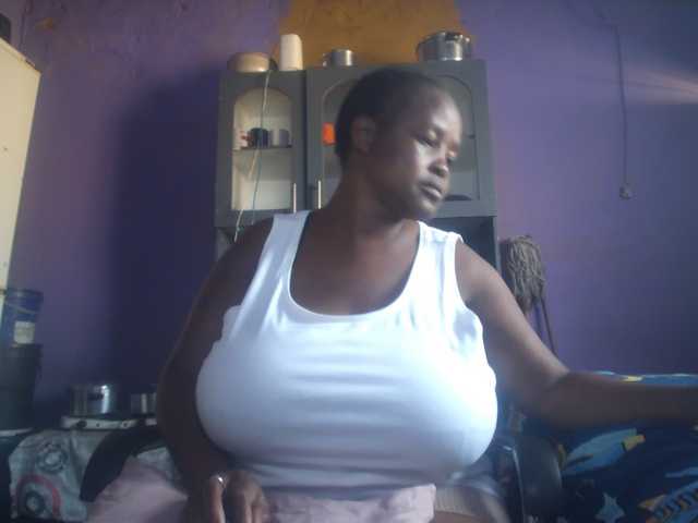 Melonboobs1