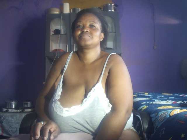 Melonboobs1