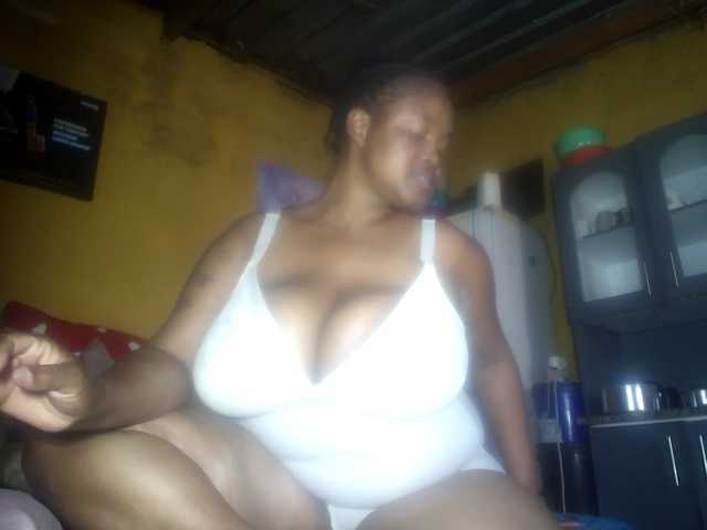 Melonboobs1's BongaCams show and profile