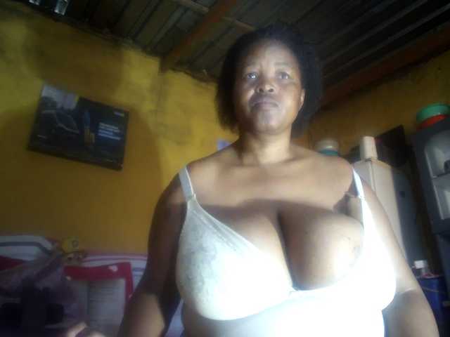 Melonboobs1