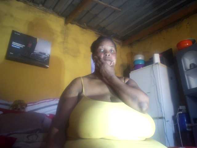 Melonboobs1
