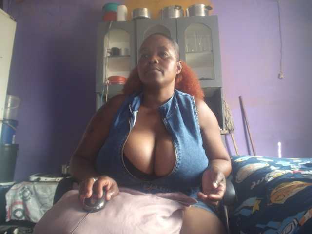 Melonboobs1