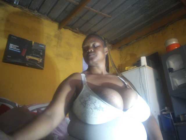 Melonboobs1