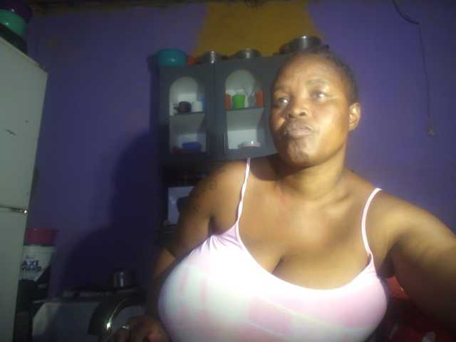 Melonboobs1