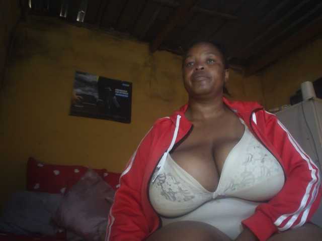 Melonboobs1