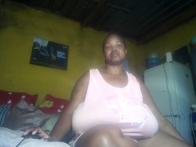 Melonboobs1's BongaCams show and profile