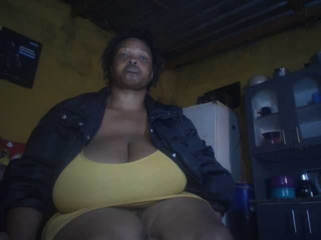 Melonboobs1