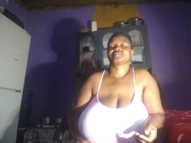 Melonboobs1