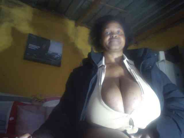 Melonboobs1 webcam