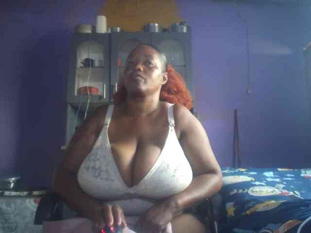 Melonboobs1 webcam
