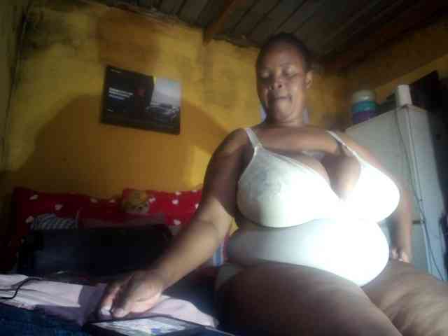 Melonboobs1 webcam