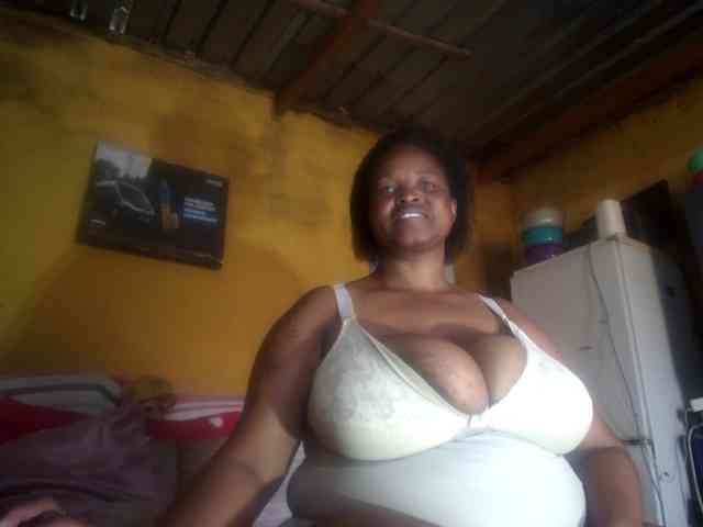 Melonboobs1 webcam