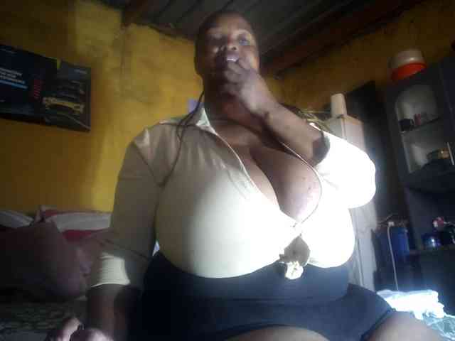 Melonboobs1 webcam