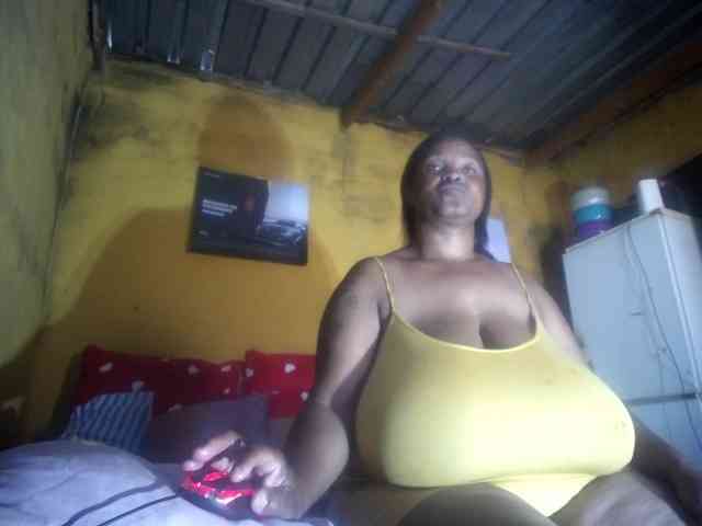 Melonboobs1 webcam