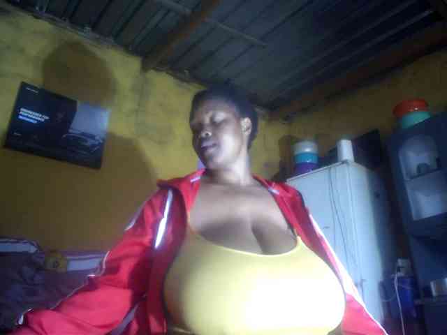 Melonboobs1 webcam