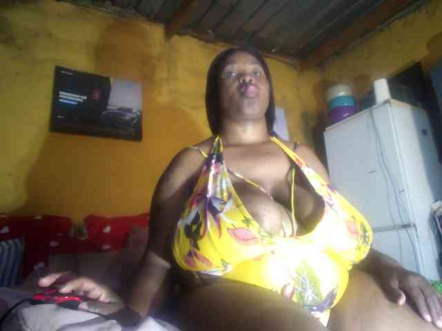 Melonboobs1 webcam