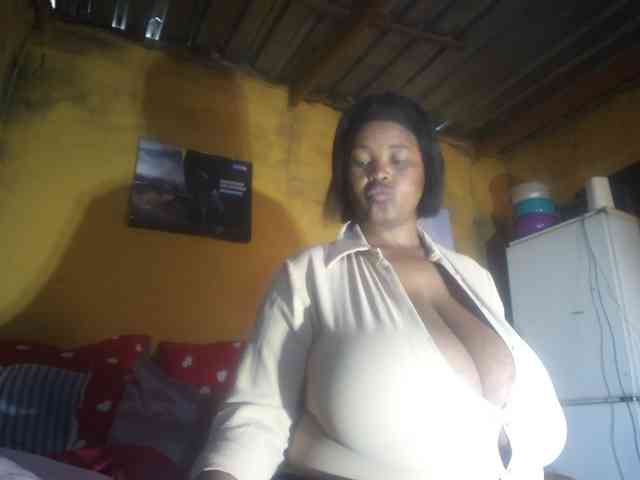 Melonboobs1 webcam