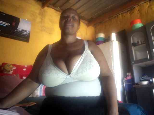 Melonboobs1 webcam
