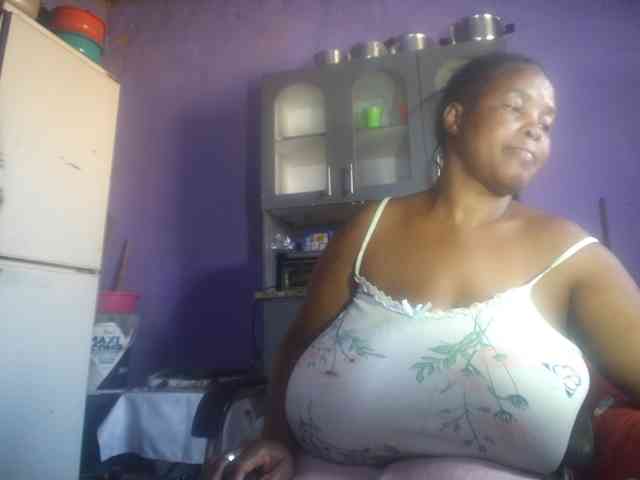 Melonboobs1 Melonboobs1