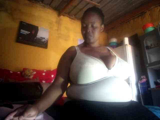 Melonboobs1 webcam