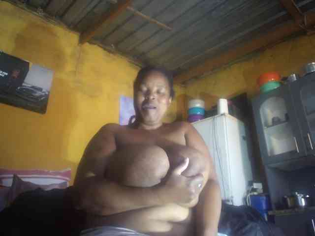 Melonboobs1 webcam