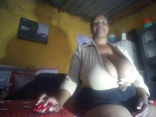 Melonboobs1 webcam