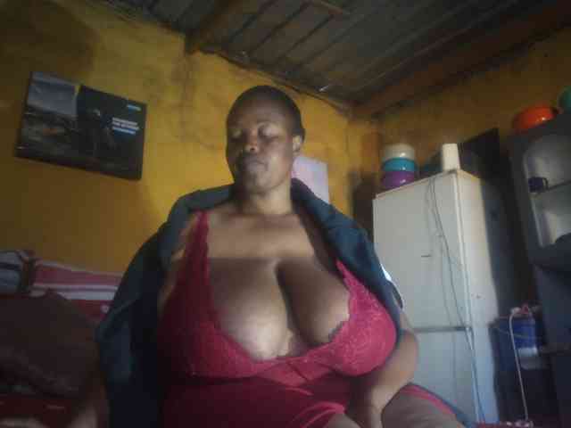 Model: Melonboobs1