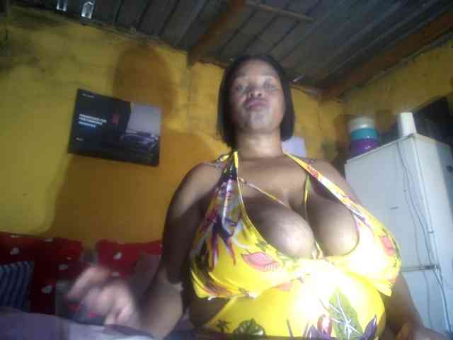 Melonboobs1 webcam