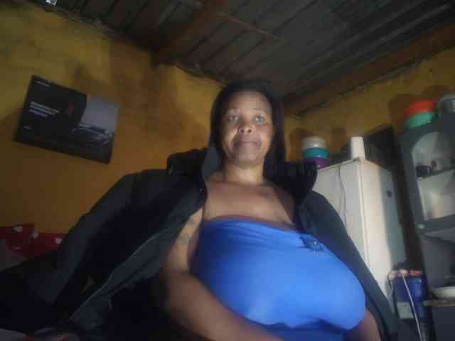 Melonboobs1 webcam