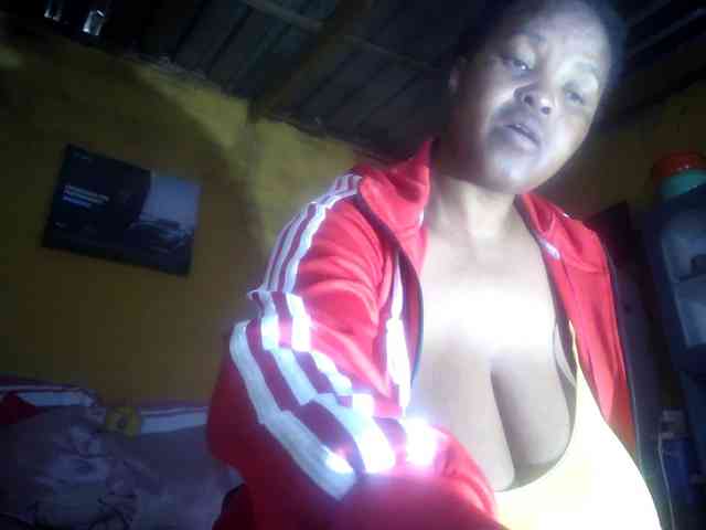 Melonboobs1