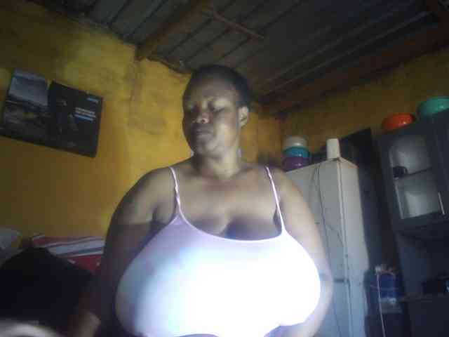 Model: Melonboobs1