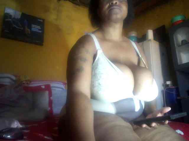 Melonboobs1 webcam