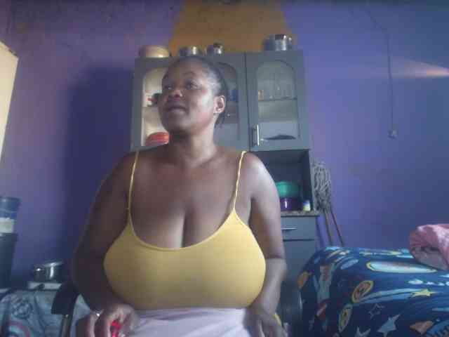 Melonboobs1 webcam