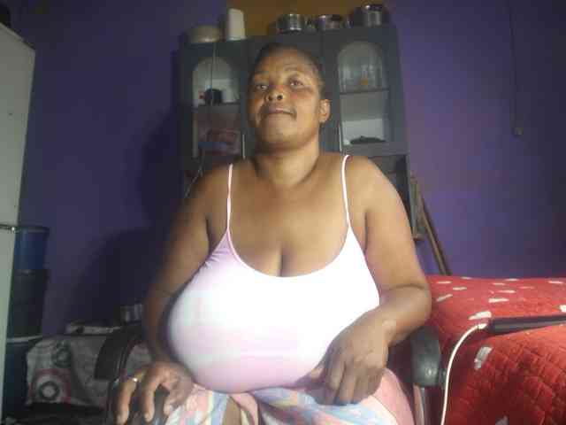 Melonboobs1 webcam