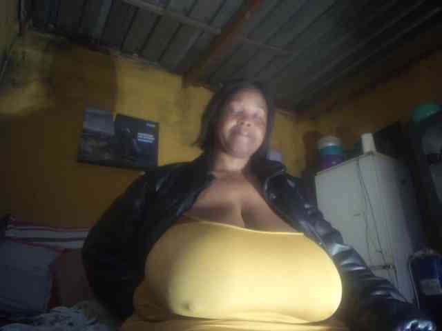 Melonboobs1 webcam