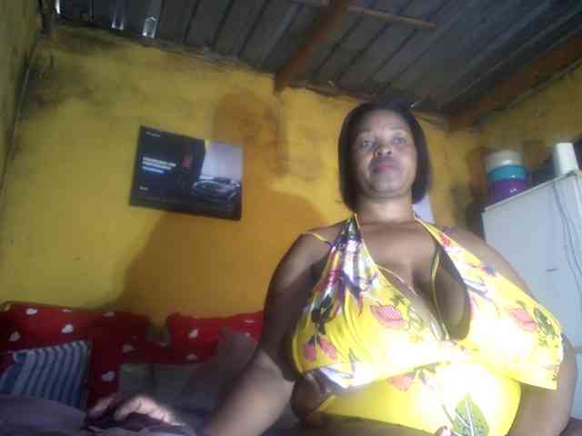 Melonboobs1 webcam