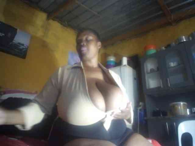 Melonboobs1 webcam