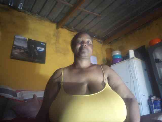 Melonboobs1 webcam