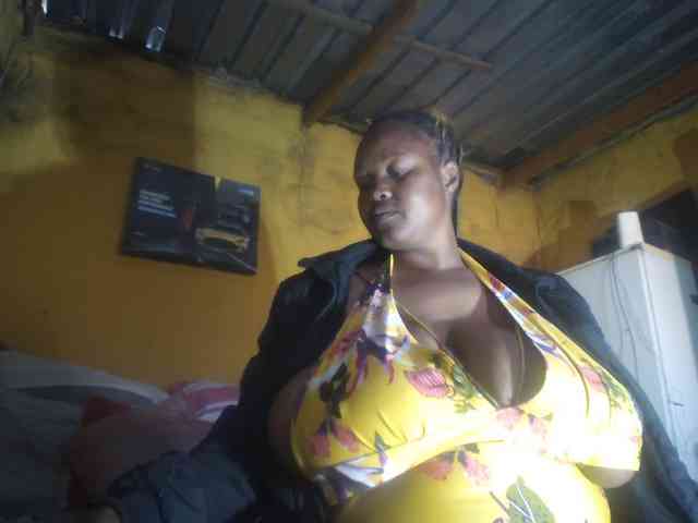 Melonboobs1 webcam