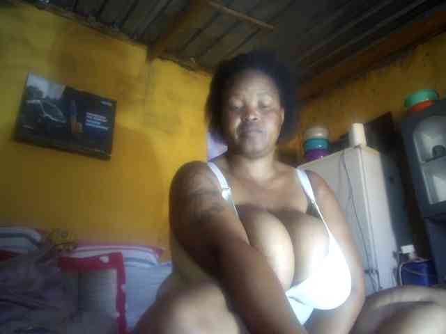Melonboobs1 webcam
