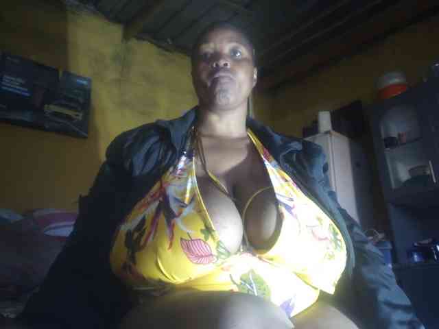 Melonboobs1 webcam