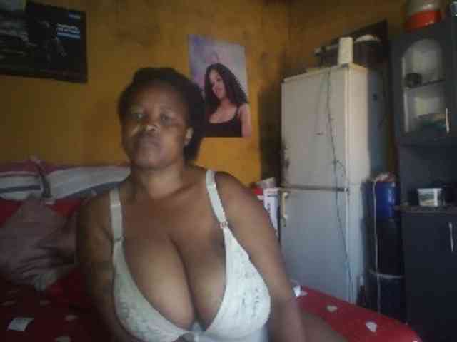 Melonboobs1 webcam