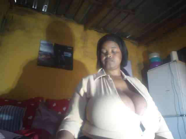 Melonboobs1 webcam
