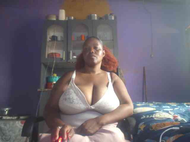 Melonboobs1