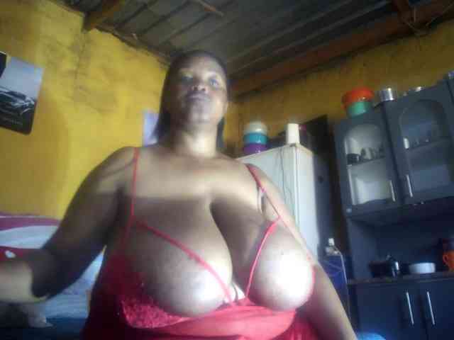 Melonboobs1 webcam