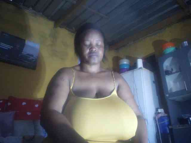 Melonboobs1 webcam