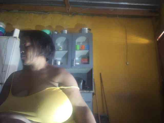 Melonboobs1